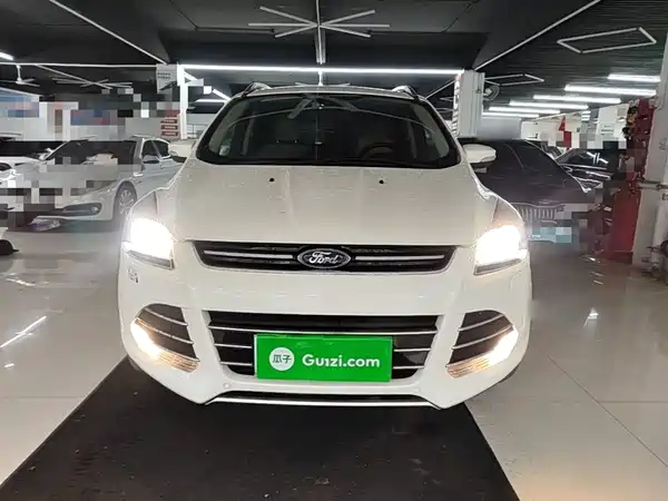Ford Kuga 2015