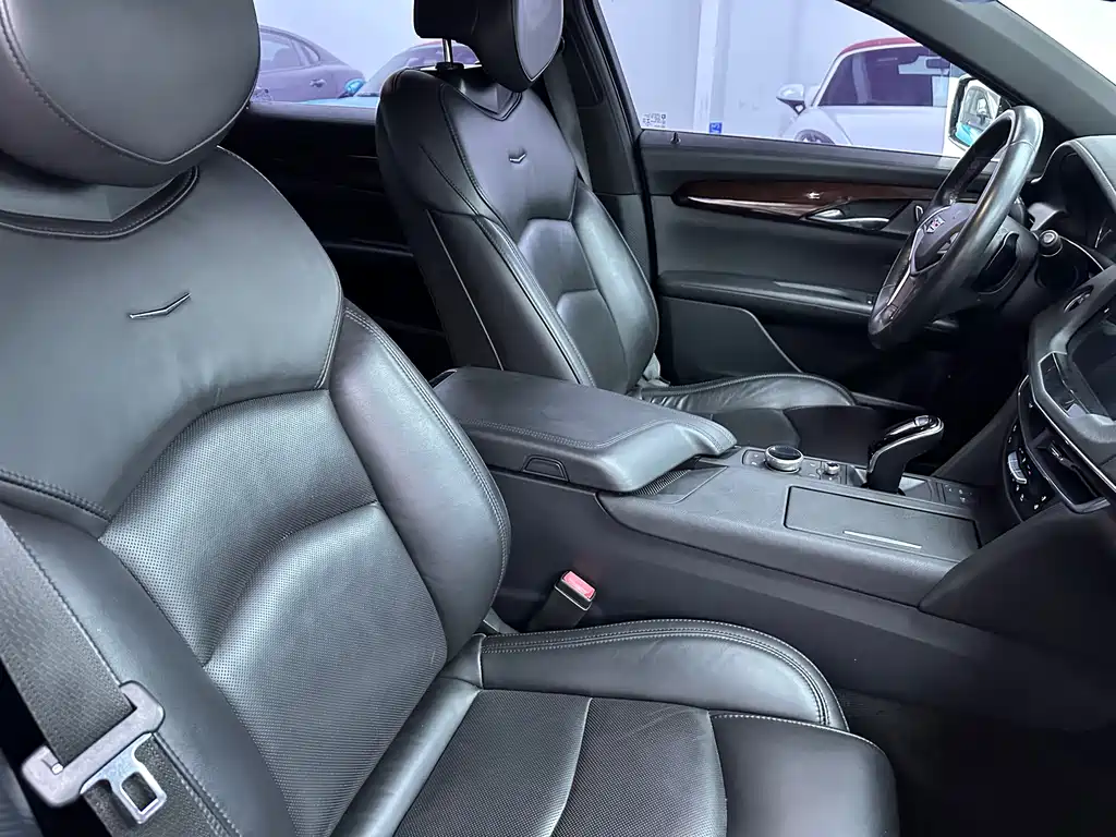 Cadillac CT6 2020 — фото 17