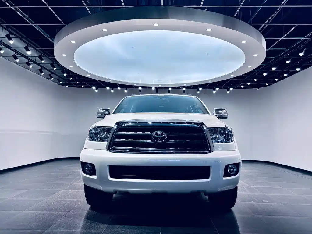 Toyota Sequoia 2016 — фото 2