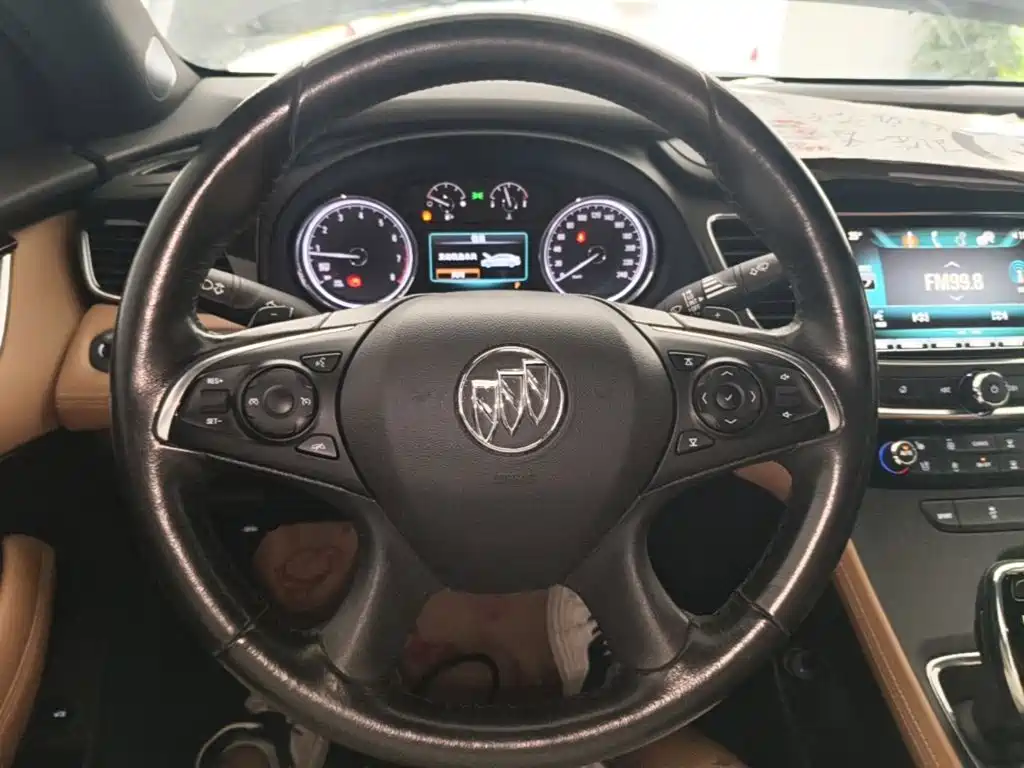 Buick LaCrosse 2017 — фото 11