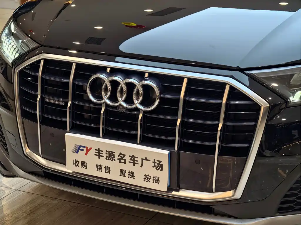 Audi Q7 2023 — фото 24