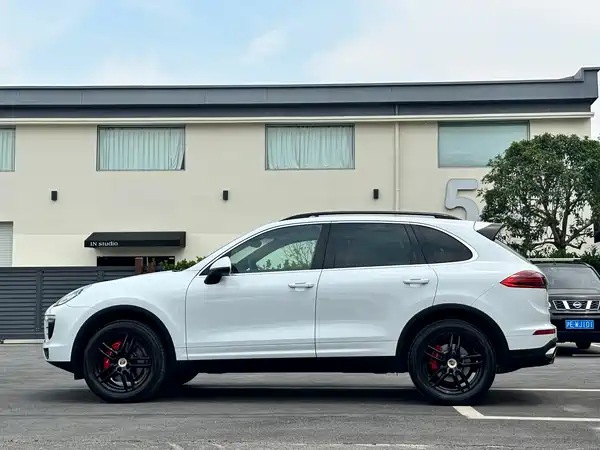 Porsche Cayenne 2015