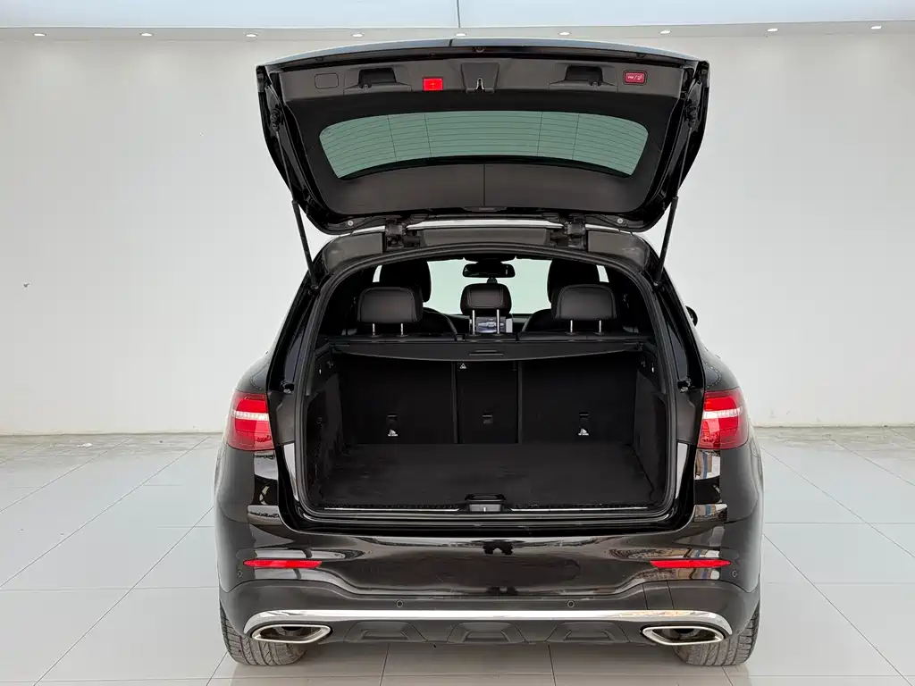Mercedes-Benz GLC 2018 — фото 17