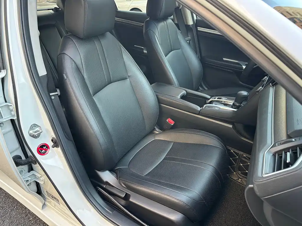 Honda Civic 2018 — фото 17