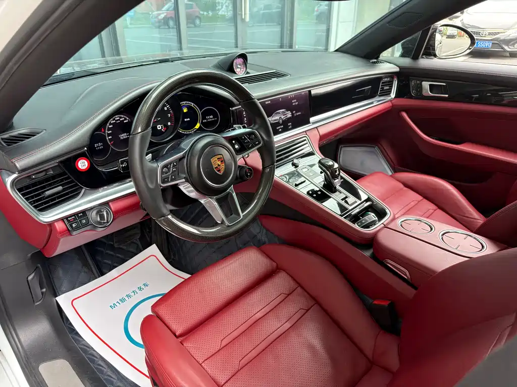 Porsche Panamera 2018 — фото 6