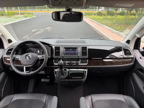 Volkswagen Metroway 2019