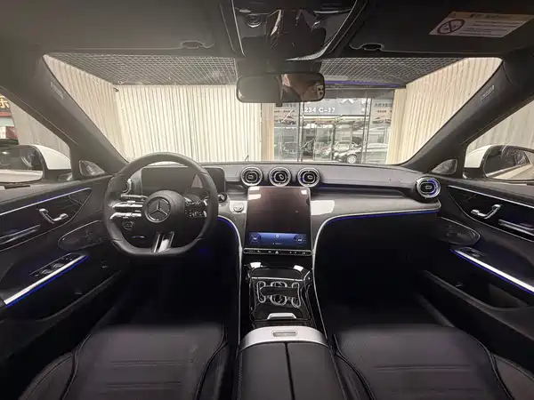 Mercedes-Benz C-Class 2022