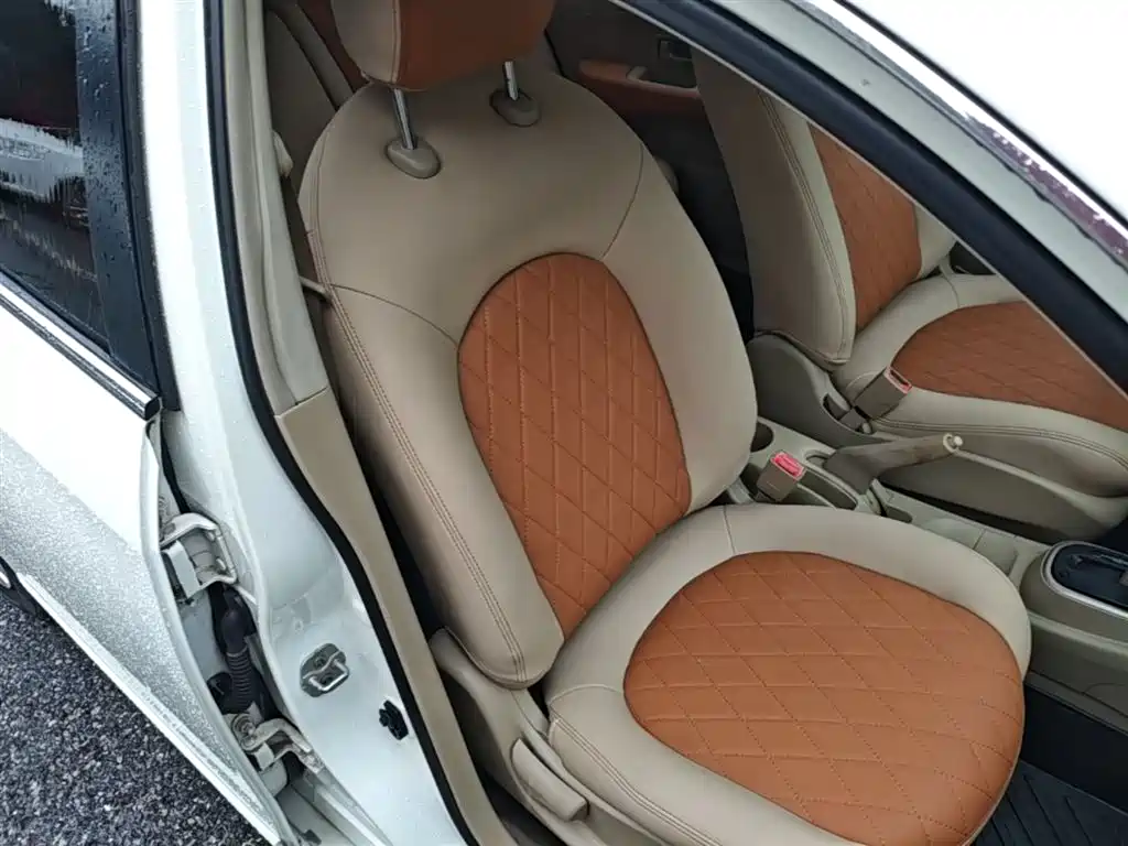 Nissan Sylphy 2016 — фото 25