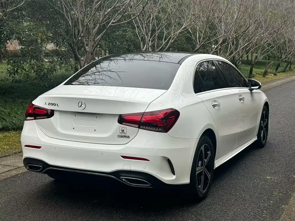 Mercedes-Benz A-Class 2022 — фото 9