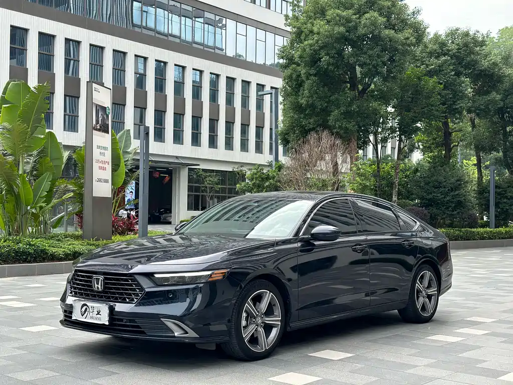 Honda Accord 2023 — фото 1