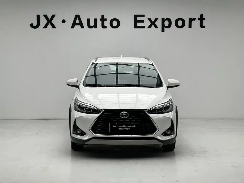 Toyota Yaris L 2023