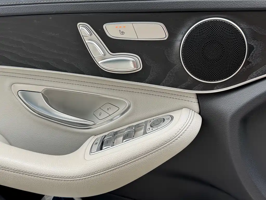 Mercedes-Benz C-Class 2016 — фото 13