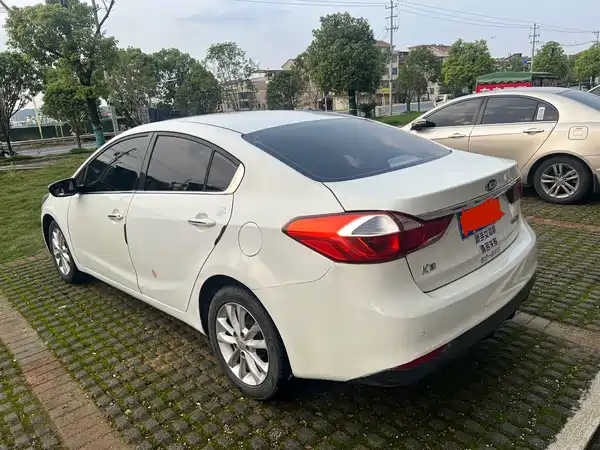 Kia K3 2016