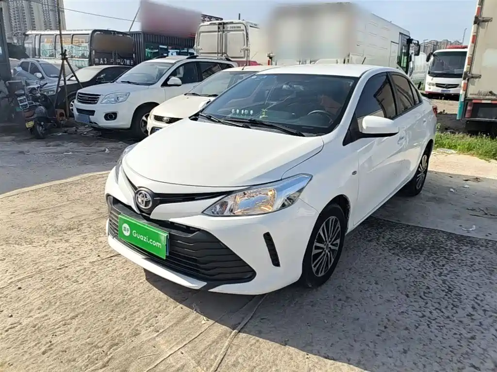Toyota Vios 2017 — фото 1