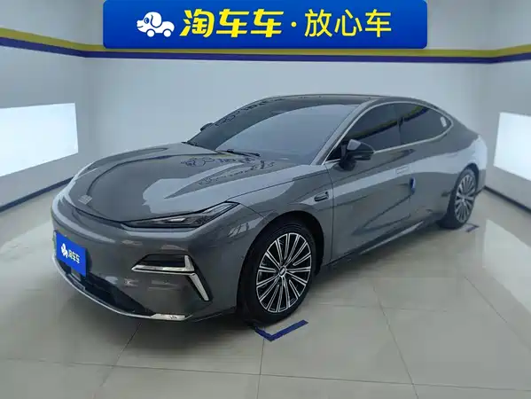 Geely Galaxy Starshine 8 2025