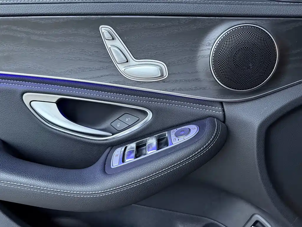 Mercedes-Benz C-Class 2020 — фото 15