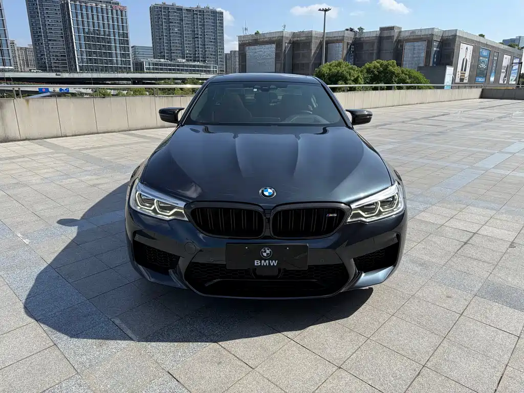 BMW M5 2018 — фото 2