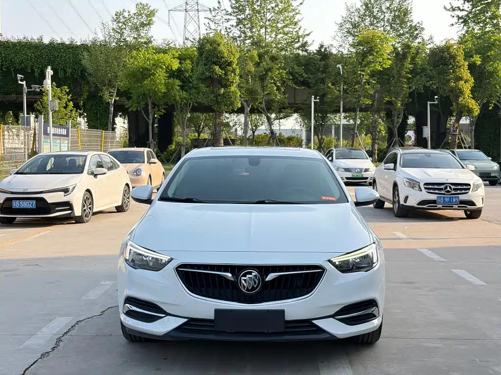 Buick Regal 2019 — фото 2