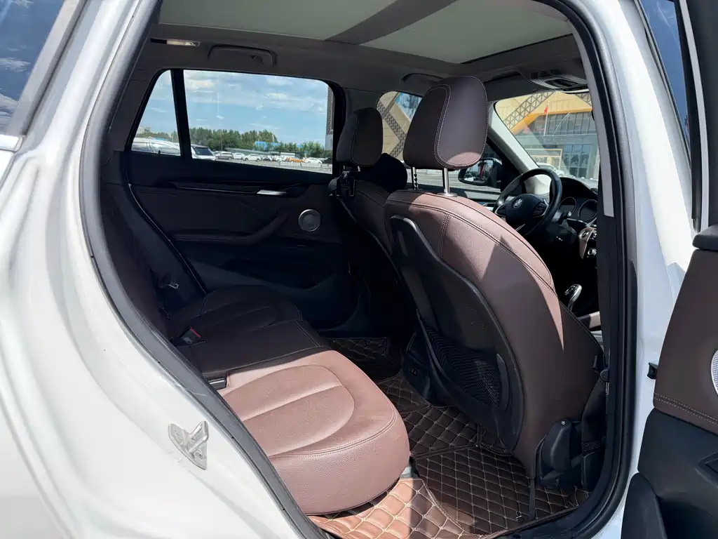 BMW X1 2022 — фото 16
