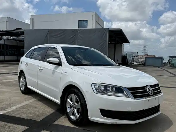 Volkswagen Gran Lavida 2013