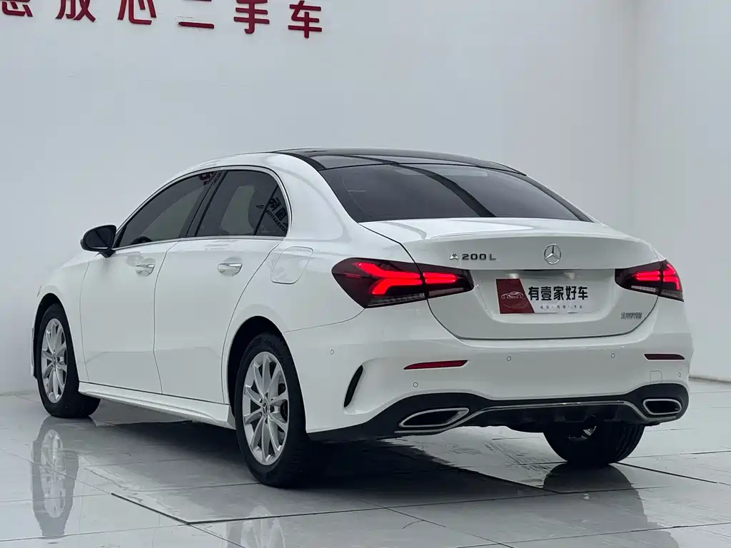Mercedes-Benz A-Class 2022 — фото 6