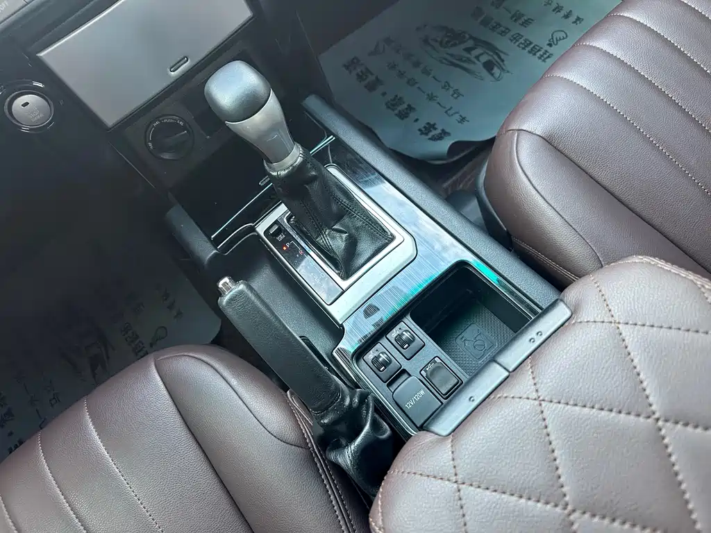 Toyota Prado 2016 — фото 15