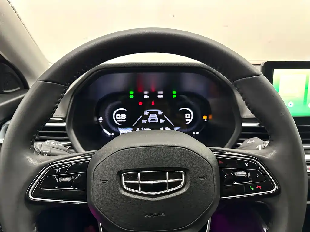 Geely Emgrand 2022 — фото 16