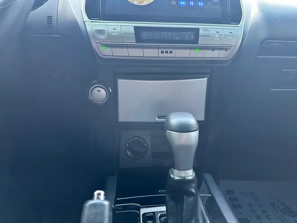 Toyota Prado 2016 — фото 17