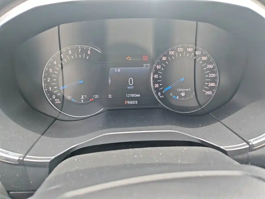 Ford Edge 2017 — фото 18