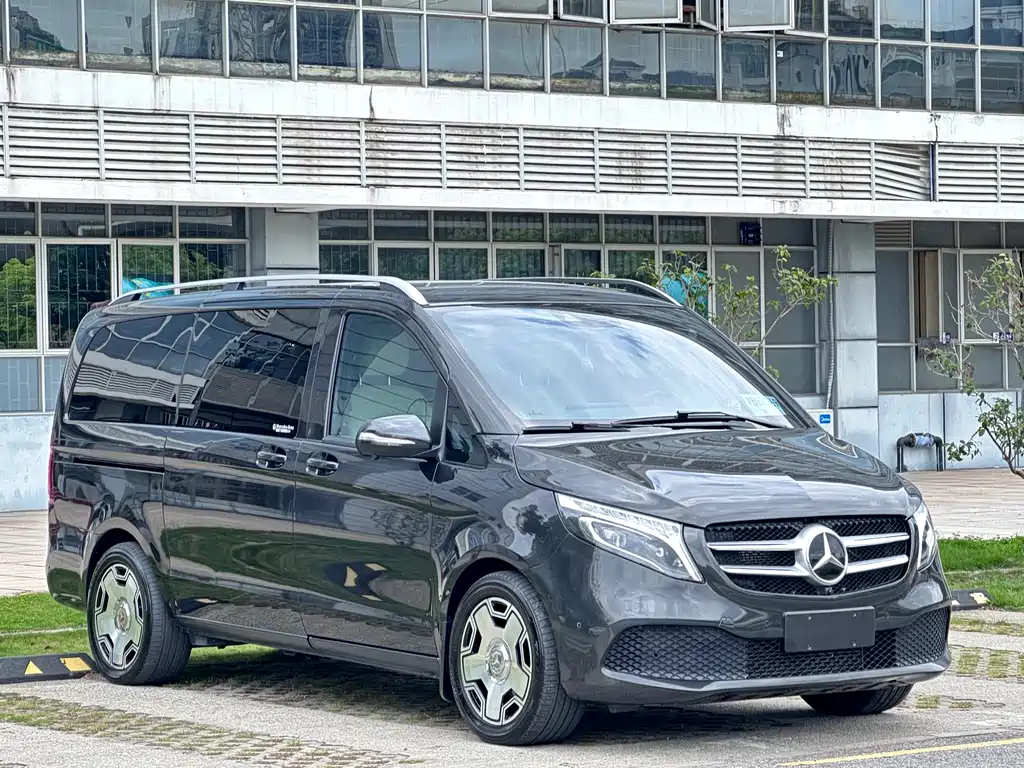 Mercedes-Benz V-Class 2021 — фото 3