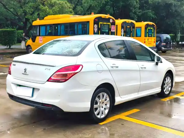 Peugeot 308 2014