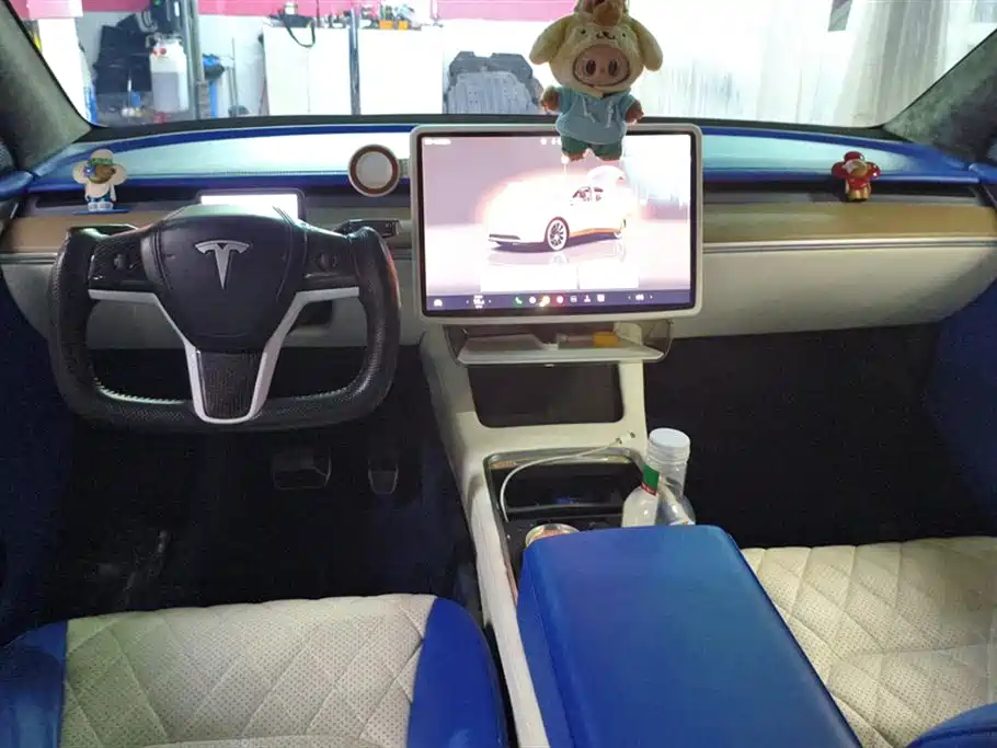 Tesla Model Y 2023 — фото 12