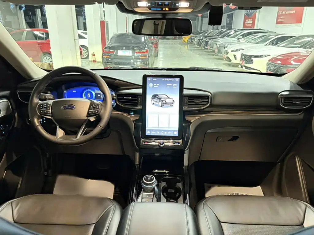 Ford Explorer 2022 — фото 17
