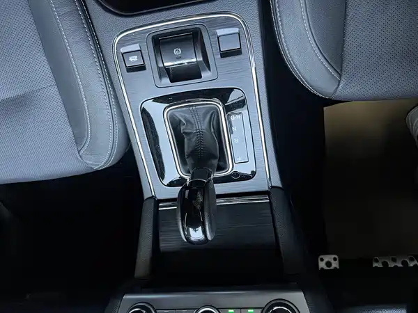 Subaru Legacy 2016