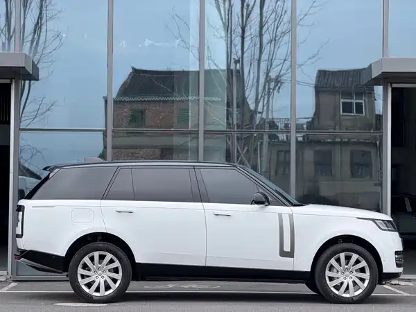 Land Rover Range Rover 2023