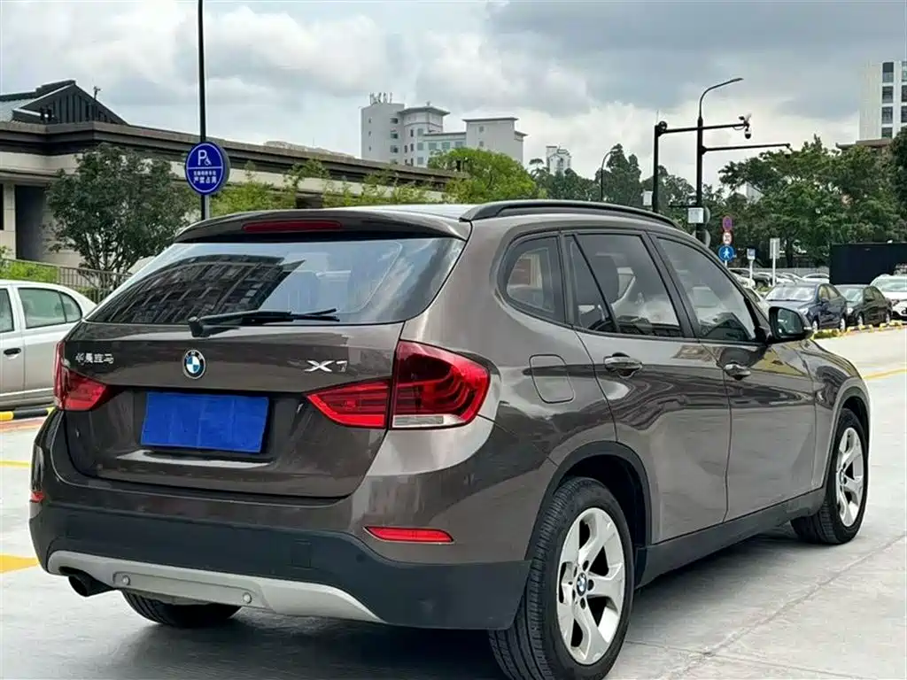 BMW X1 2013 — фото 9