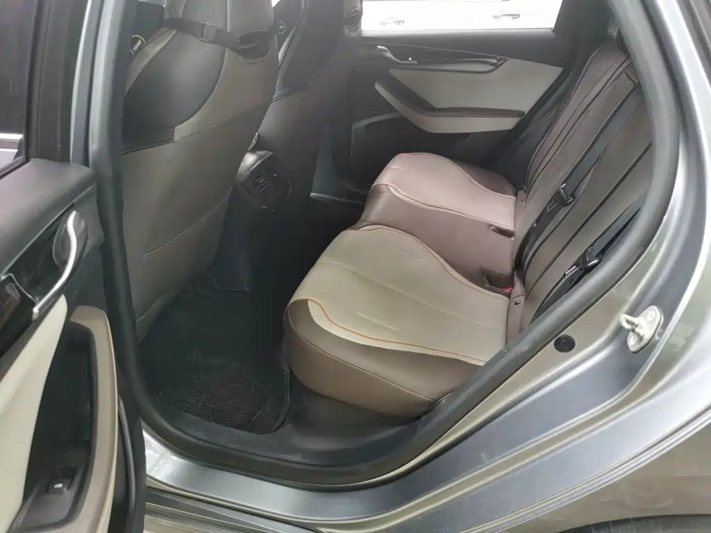 BYD Qin PLUS 2023 — фото 15