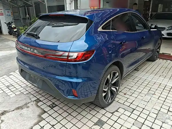 SERES Cyrus SF5 2021