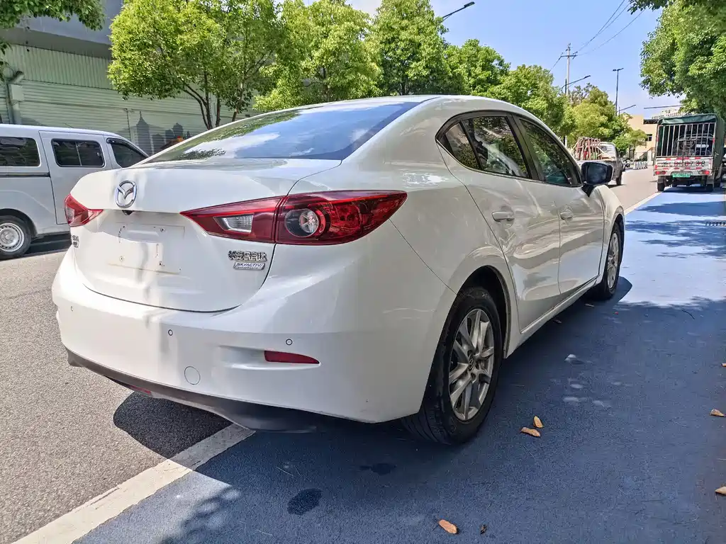 Mazda 3 Axela 2017