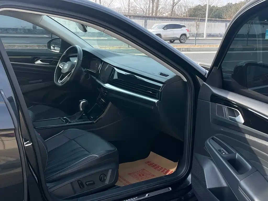 Volkswagen Passat 2025