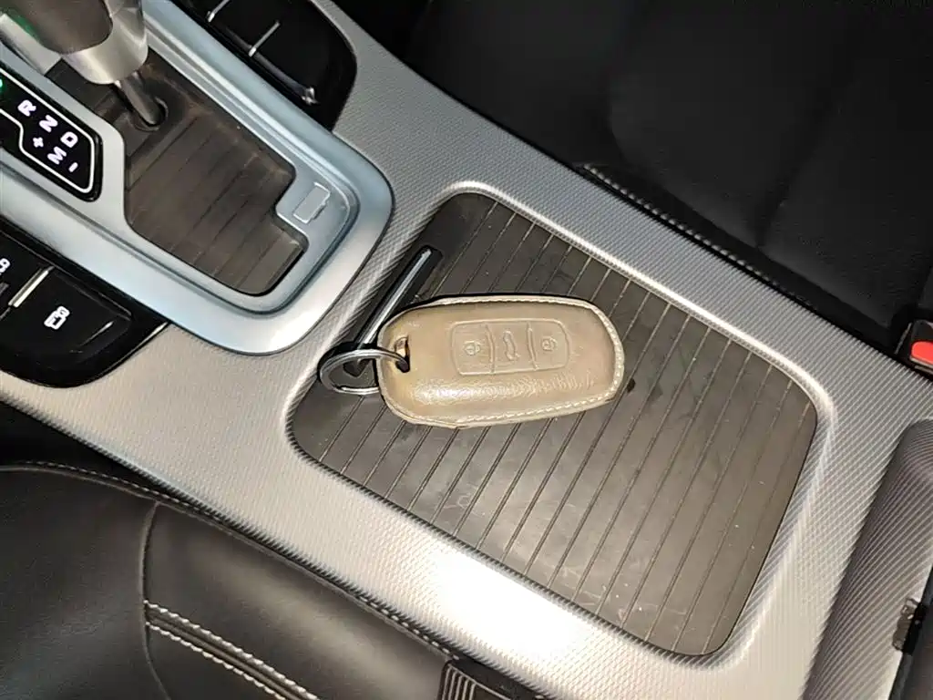 Geely Emgrand GS 2019 — фото 9