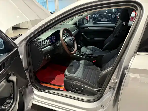 Skoda Superb 2023