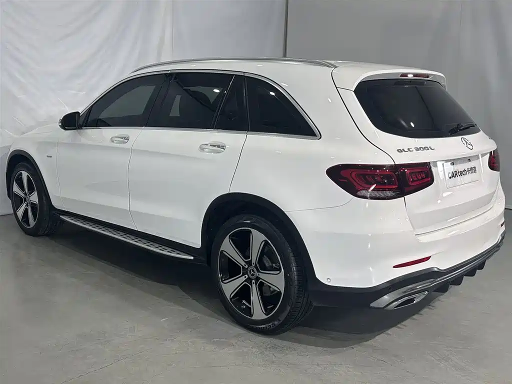 Mercedes-Benz GLC 2023 — фото 18