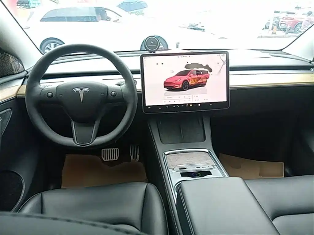 Tesla Model Y 2022 — фото 10
