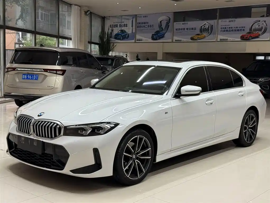 BMW 3 Series 2023