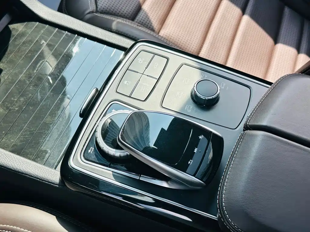 Mercedes-Benz GLS AMG 2016 — фото 14