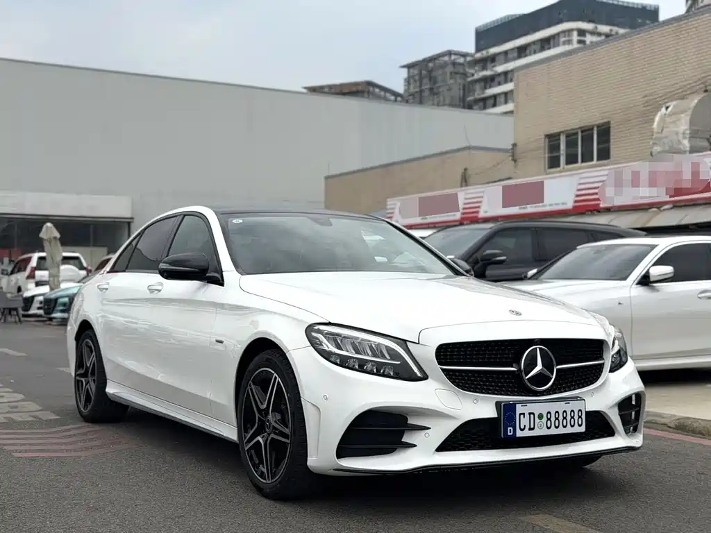Mercedes-Benz C-Class 2021