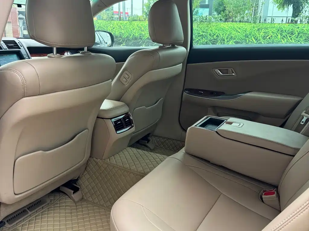 Toyota Crown 2013 — фото 10