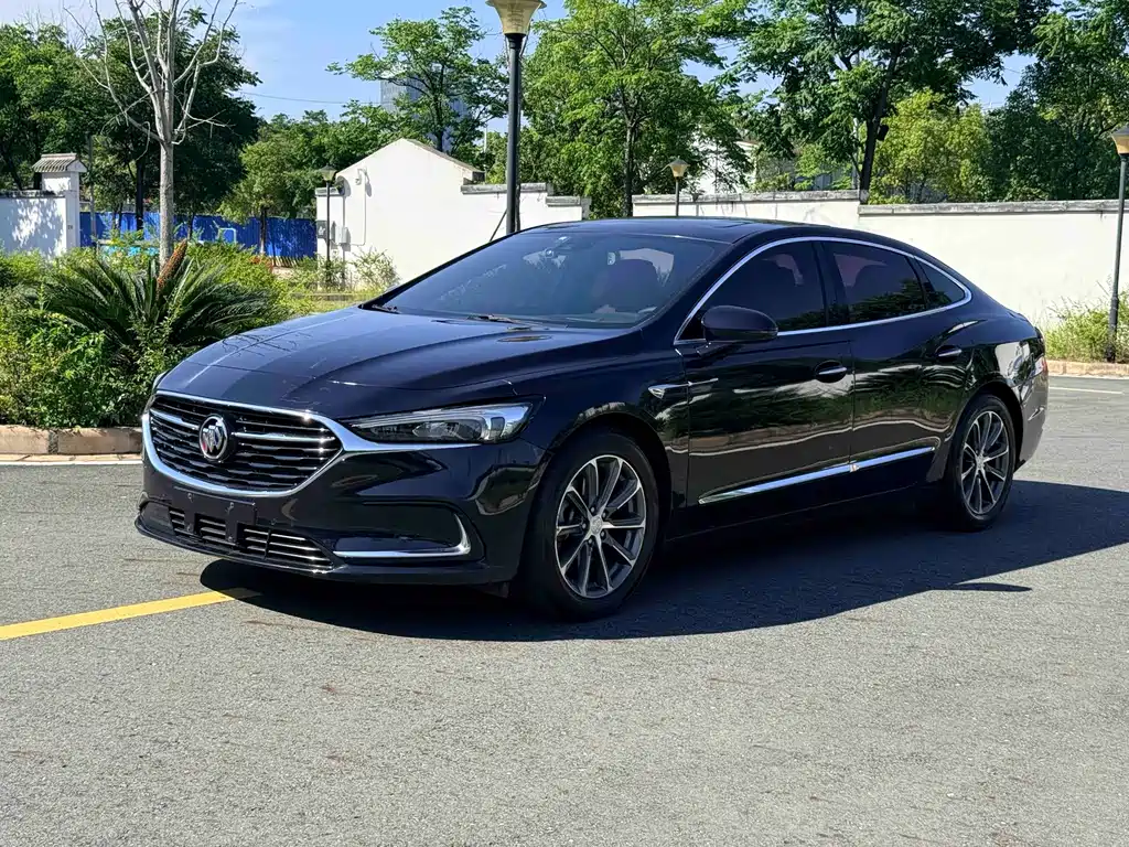 Buick LaCrosse 2020 — фото 1