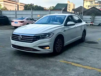 Volkswagen Sagitar 2020